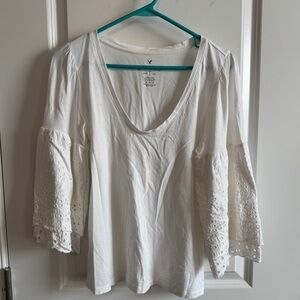 American Eagle Outfitters White Eyelet Sleeve T-Shirt Soft & Sexy Size M